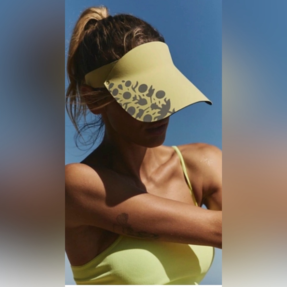 NEW Free People Movement Volley Reflective Visor